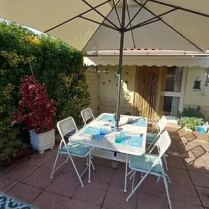 Domus Claudio Garden Fiumicino