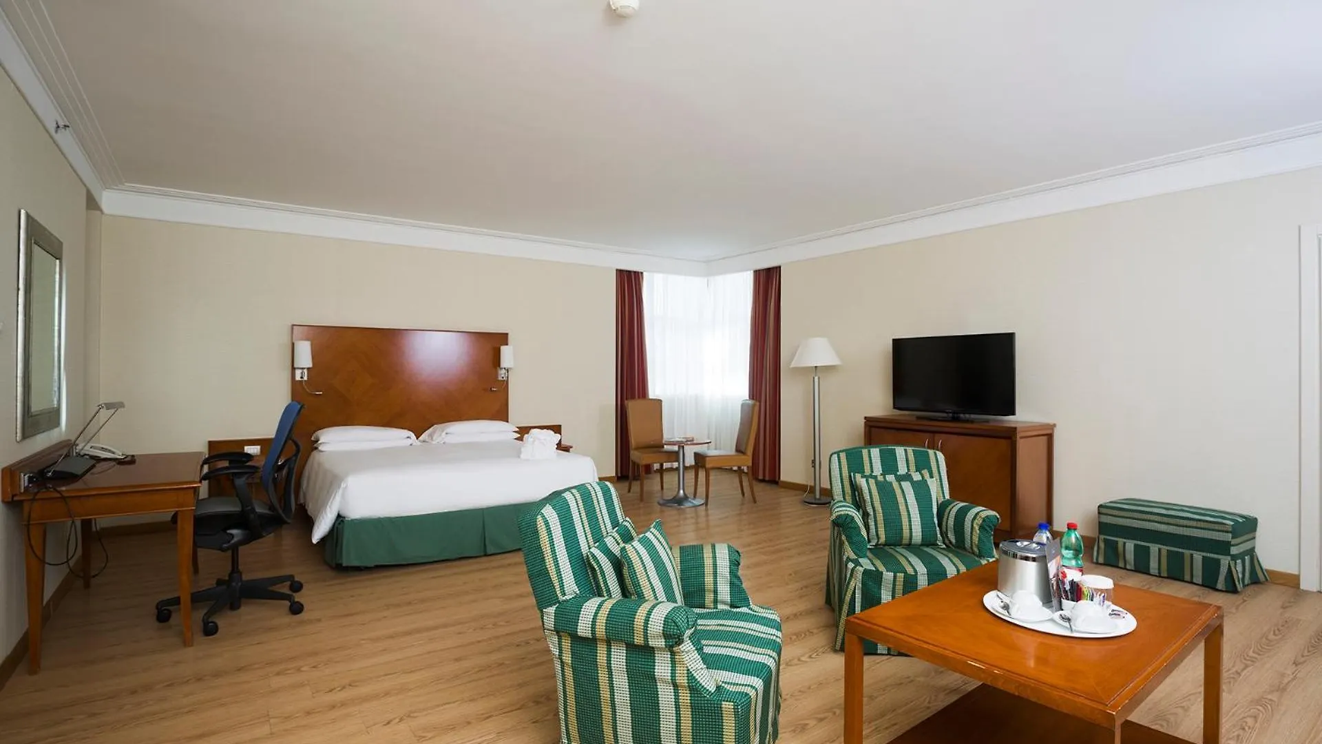 Hilton Rome Airport Hotel Fiumicino 4*,